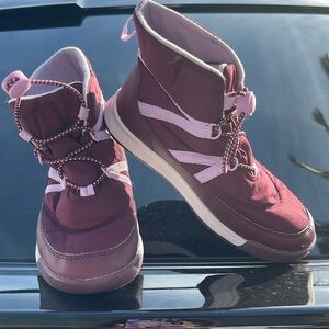 Girls Colorblock Lace Up All Weather Boots - Burgundy